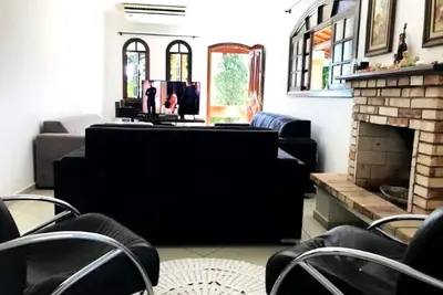 Image de Chácara com Wi-Fi, piscina e churrasq. em Atibaia