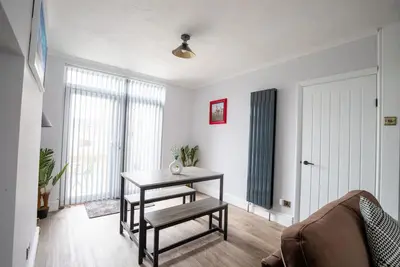 Image de Modern Home next to Uhcw Hospital Coventry