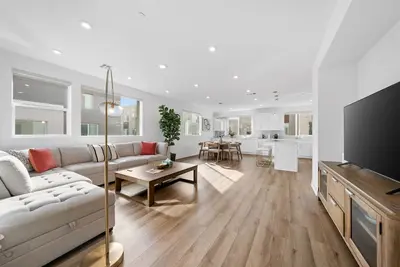 Image de Central Santa Ana - Modern 4BRHome Near Disneyland