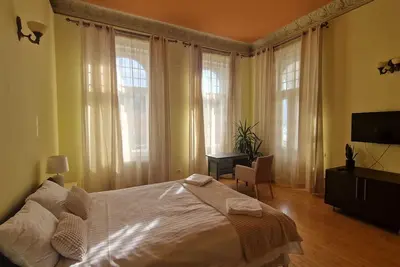 Image de Spacious 2br Apartment with Free Parking near Old Town Brașov