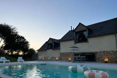 Image de Maison d'hôtes avec piscine extérieure