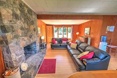 Belsize Cottage, Upper Rideau Lake