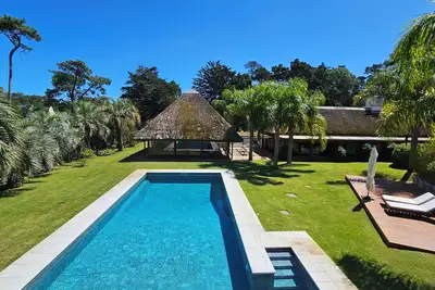 Image de Extraordinary chalet in the gourmet area of Punta del Este