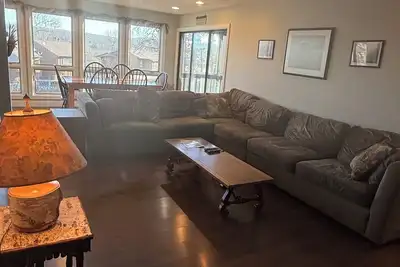 Image de Quiet Getaway Condo; Business/Recreation Everything you need at your fingertips!