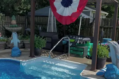 Image de The tranquil bungalow at the Dugan Lagoon. An oasis in Kansas City! Who Knew!