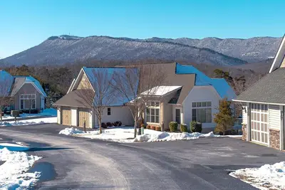 Image de Luxurious Royal Vistas, Massanutten Resort - 2 bedrooms, 2 bathrooms, sleeps 6