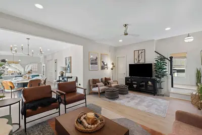 King Bed | Ev Charger | 12 Guests | Modern