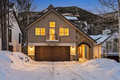 Image de Spruce Street Chalet | Cozy Mountain Living