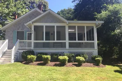 Image de Peaceful Escape: Bay Ridge Cottage by the Bay