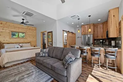 Image de Tree House - Perfect for a Romantic Getaway