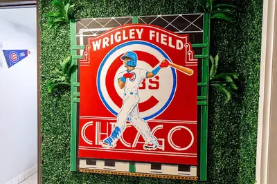 Image de Wrigleyville Oasis • Modern Comfort Steps from Wrigley Field