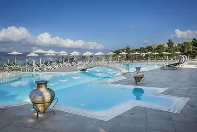 Image de Dionysos Village Resort