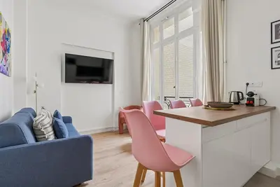 Image de Design apartment Av des Champs Elysées