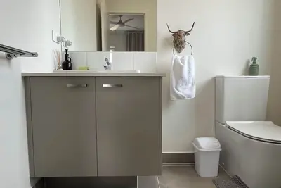 Image de Wildflower Quarters: King Bed Scenic Hideaway