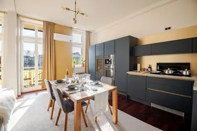 Image de Excellent Living Space Loft in the Graphic Quarter 2 bedrooms balcony, coffee, air conditioning, elevator & underground parking