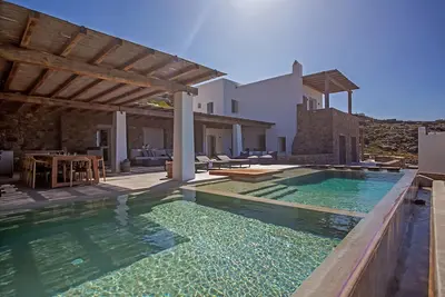 Image de Villa à Myconos avec 6 chambres à coucher, 16 couchages