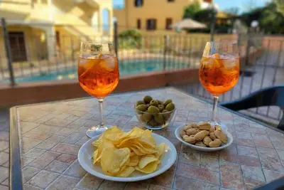 Image de Confortable appartement pour 4 personnes avec piscine, climatisation, Tv, terrasse et animaux admis