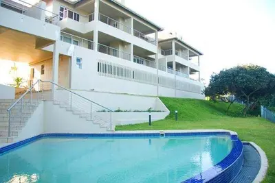 Image de Perfect 3-bedroom 2bath 6sleeper Beach Front Holiday Apartment, Shelly Beach.