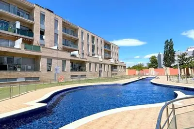 Image de Appartement Empuriabrava 2 chambres, piscine commune, parking, proche plage et attractions