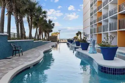 Image de Oceanfront King, Pools, Wi-Fi