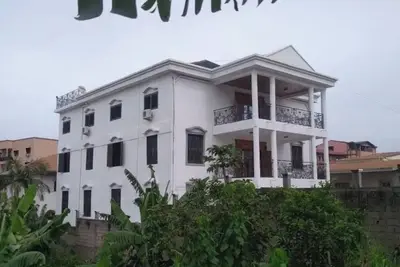 Maison Blanche Biteng – Your Peaceful Stay in Yaoundé