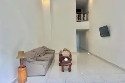 Image de Spacious 5-Bedroom Modern Khmer Home in Central Phnom Penh