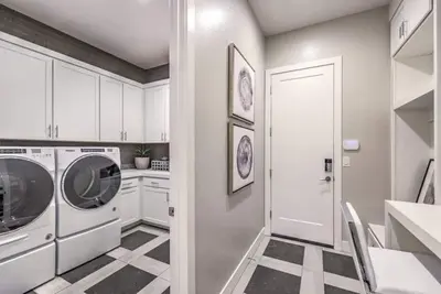 Image de Modern Luxury Condo in Seven Hills - Minutes from the Strip