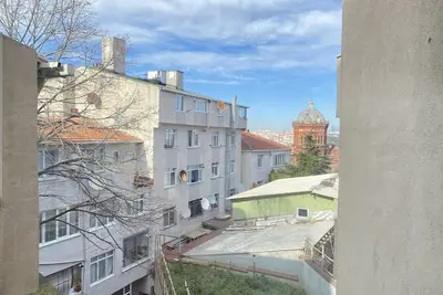 Central & Comfortable Flat in Historic Balat