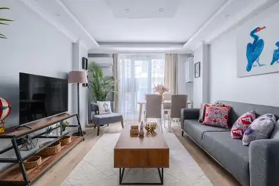 Newly Built in Sisli • Fast WiFi • Elevator