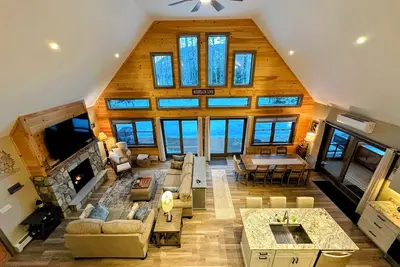 Image de Secluded Riverfront 5br Near Sunday River, Hiking & Xc Trails, Ski, Swim, Kayak