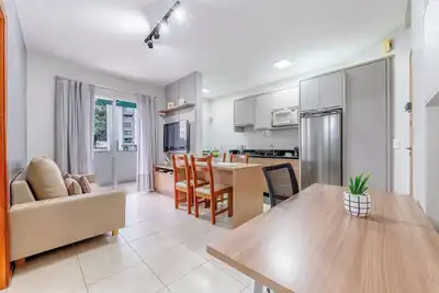 Image de Apto em Blumenau: Wi-Fi + 2 vagas + churrasqueira