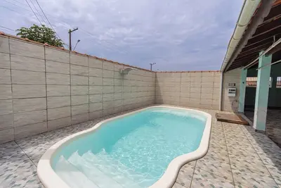 Image de Casa com Piscina e Garagem a 550m da Praia