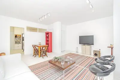 Image de Apto no Centro de Floripa a 550 m da Rodoviária