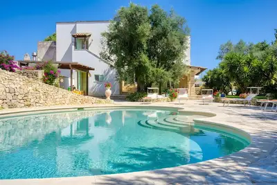 Image de Superbe villa avec piscine et parc, mer à 2 km