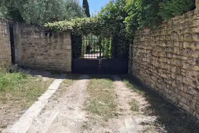 Image de Chambres d'hôtes attenantes à la maison principale avec entrée séparée
