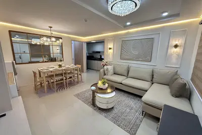 Image de Stylish 2br Condo, Resort-Style Living, Free Parking, High-Speed Wifi, Workspaces