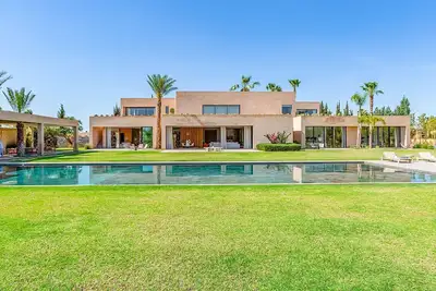 Image de Villa Olfa - Sept Chambres Villa, Couchages 14