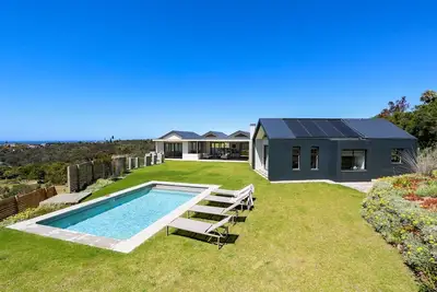 Image de Villa Andisiwe - Six Chambres Villa, Couchages 12