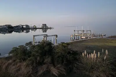 Image de Sunset House: Prime Sound front location with boat dock. Amazing sunsets!