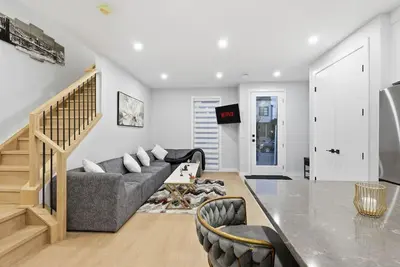 Image de Modern 3br City Getaway And Bright & Spacious