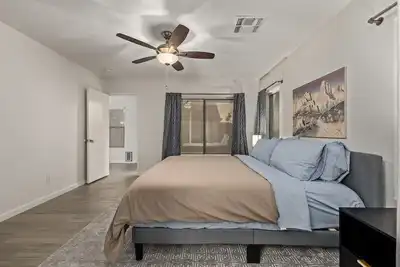 Image de West Valley Pool Side Oasis