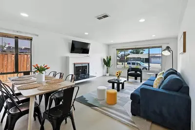 New3BR! Modern house - Spacious Backyard - Games