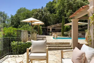 Image de Stylish 4-Bedroom Design Villa with Pool, Gym & Open Valley Views – Côte d’Azur