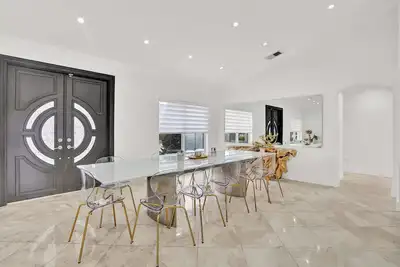 Image de House Pool Relax and Comfort.