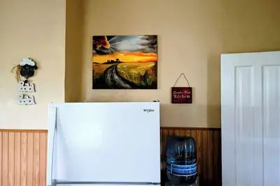 Image de Grandma Moo's Farmhouse: family friendly, rustic getaway near Galesburg.