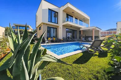 Image de House 2417/192118 (Istria - Medulin), 250m from the beach