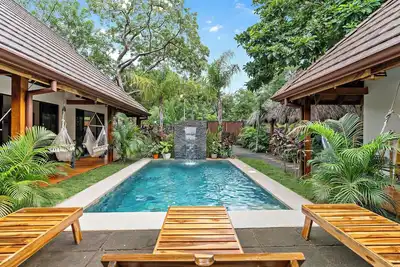 Image de Villa Ave del Paraiso, 7-bedroom Bed & Breakfast Villa in Playa Avellanas