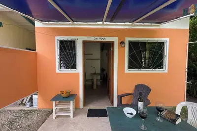 Image de Casa Papaya – Peaceful Adults-Only Garden Studio & shared Pool - near the Beach.