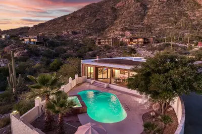 Image de Casa Coronado: Heated spa, pool, steam shower & sweeping views