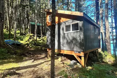 Image de Ellsworth Glacier View Cabin #2 Oceanfront Remote Cabin located in Day Harbor
